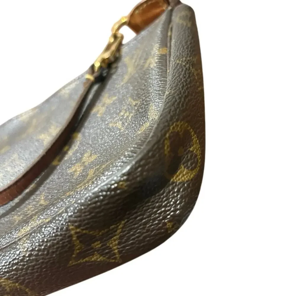 Louis Vuitton LV Monogram Pochette Accessoires Vintage Shoulder Bag Pouch